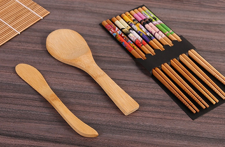 Japanisches Sushi-Set
